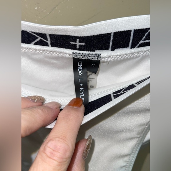 Kendall & Kylie White Logo Band Triangle Bikini Set Size Medium - Picture 11 of 12